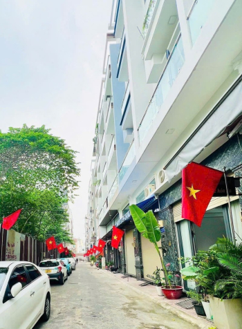BÁN NHÀ ĐẸP 6 TẦNG –6 PN - KHU VIP LẠC LONG QUÂN - Q.11 – ĐƯỜNG 8M OTO TRÁNH
