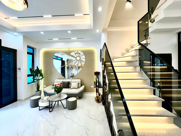 NHÀ XÂY MỚI 3 TẦNG – GẦN VƯỜN HOA NGUYỄN TRÃI

Diện tích gần 80m², xây 3 tầng