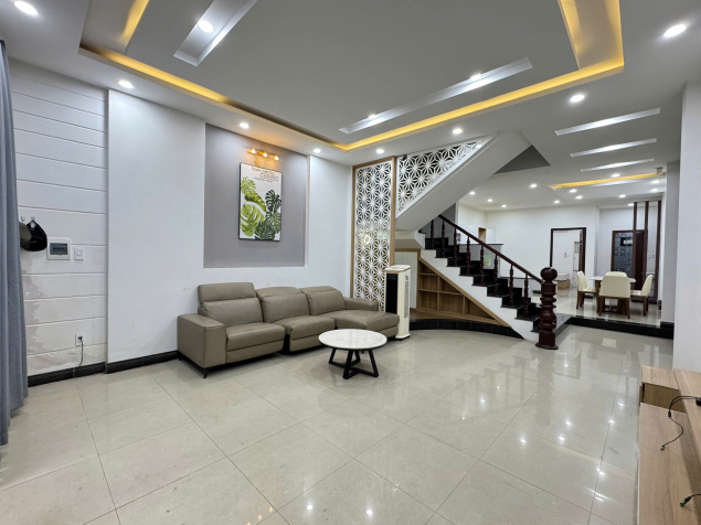????????NHÀ ĐẸP 2 TẦNG 2 MÊ MẶT TIÊN ĐƯỜNG NGUYỄN KHANG