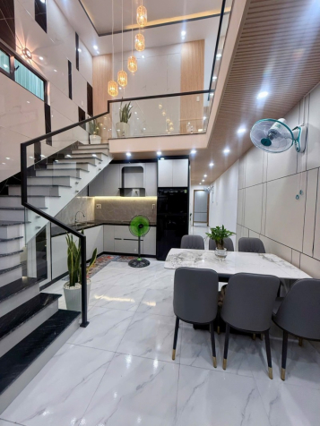 ♥ Nhà kiệt thẳng thông thấy MT Trần Cao Vân, 92m2, ngang hơn 5m, 2 tầng 4PN,