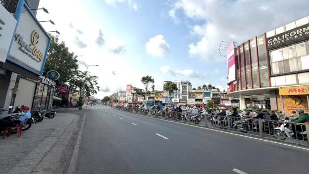 GIẢM 1 TỶ - MẶT TIỀN KHU VIP SIÊU ĐẸP - Nguyễn Oanh & Phan Văn Trị - Khu kinh