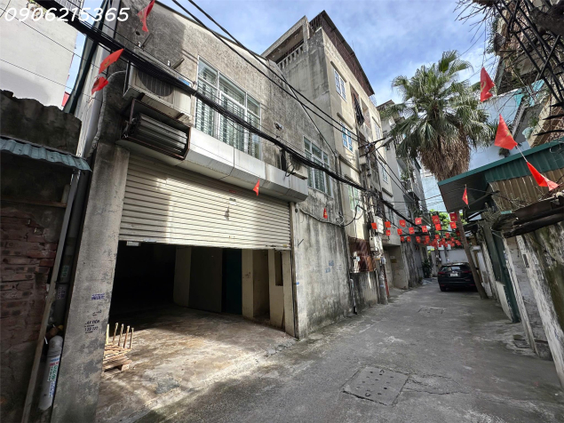 Cho thuê kho/mặt bằng Trần Bình – Cầu Giấy  150m² + lửng  Ô tô vào tận nơi  Chỉ