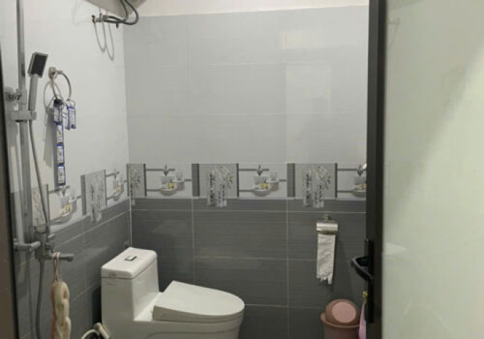 Chính chủ về quê sống cùng gia đình nên cần bán nhà 3 tầng ở Quốc Tuấn, An