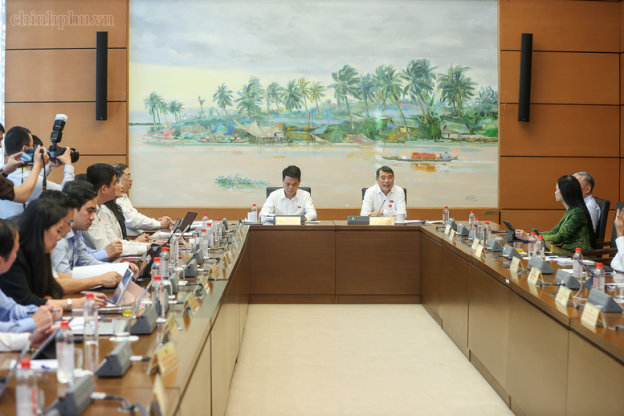 Thủ tướng Lê Minh Hưng: Điều tiết giá đất, giá nhà để bảo đảm người dân có chỗ ở phù hợp