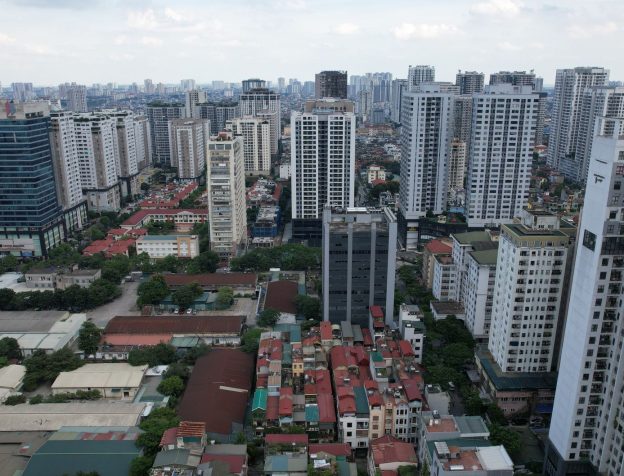 Khu dân cư và nhà cao tầng nhìn từ trên cao tại thành phố Việt Nam